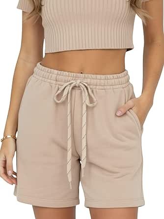 Bermuda de Moletom Feminina Bege Básica Liso com Bolso e Cordão - Shorts de moletom para mulher